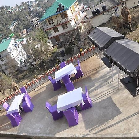 Oyo 28425 Dal Lake Resort 다람샬라 외부 사진