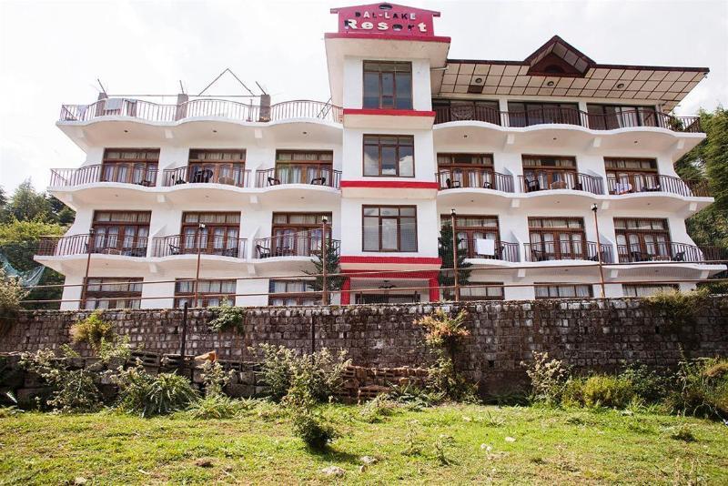 Oyo 28425 Dal Lake Resort 다람샬라 외부 사진
